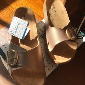 Flexus Women's Slide Sandal